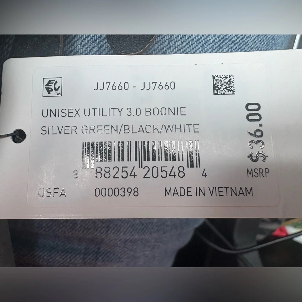 Adidas UNISEX UTILITY 3.0 BOONIE. SILVER GREEN/BLACK/WHITE. NEW. - Picture 3 of 5